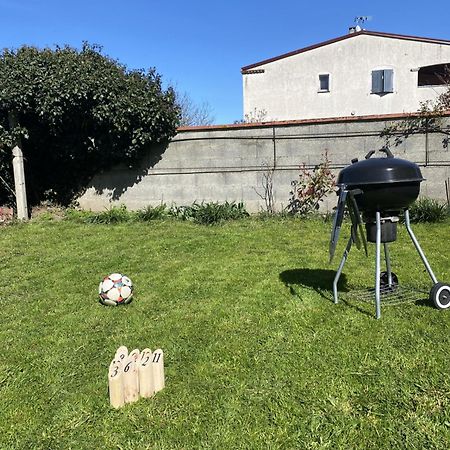 Appartement Tout Equipe 2 Chambres + Jardin Saix  Zewnętrze zdjęcie